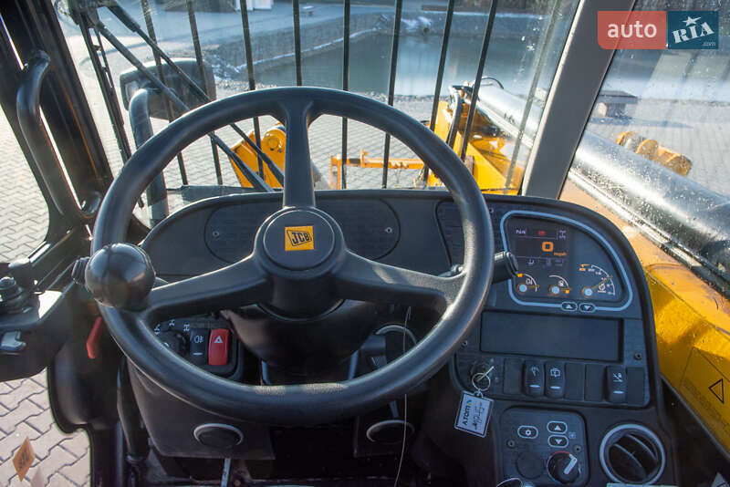 Підйомник телескопічний JCB 535-125 2019 в Житомирі