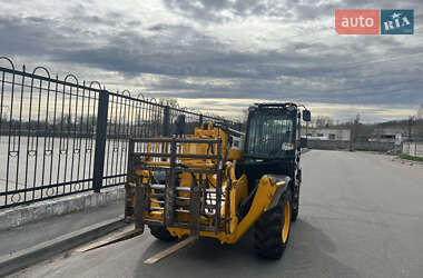 Телескопический погрузчик JCB 535-125 2017 в 