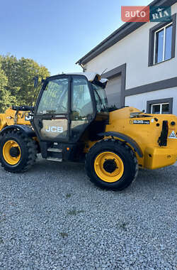 Телескопический погрузчик JCB 535-140 2015 в 