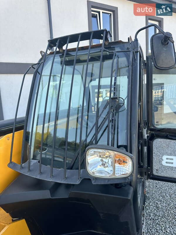 Телескопический погрузчик JCB 535-140 2015 в Городке
