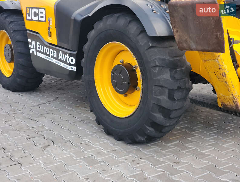 Телескопический погрузчик JCB 535-140 2015 в Ровно