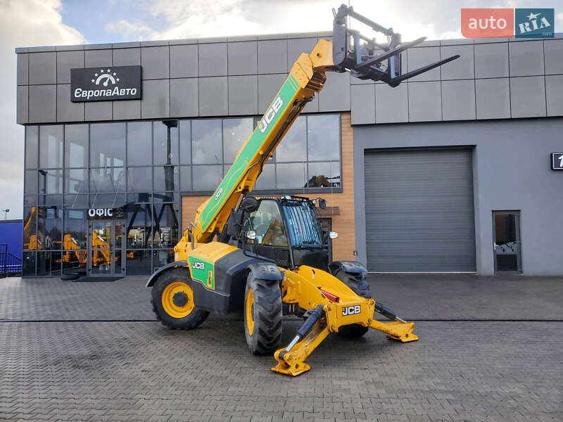 Телескопический погрузчик JCB 535-140 2014 в 