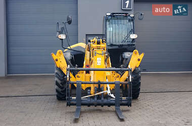 Телескопический погрузчик JCB 535-140 2014 в 