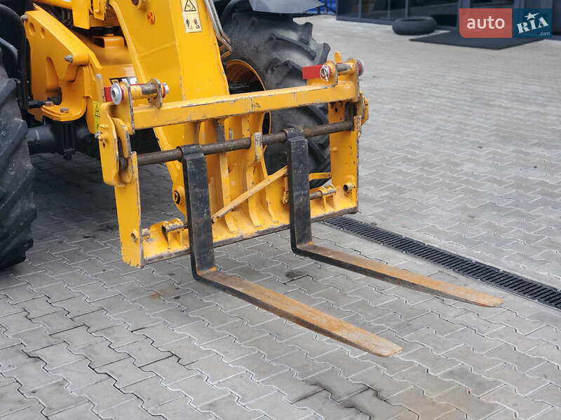 Вилочний навантажувач JCB 535-95 2015 в Рівному