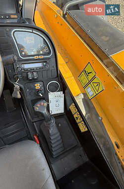 Телескопический погрузчик JCB 535-95 2015 в 
