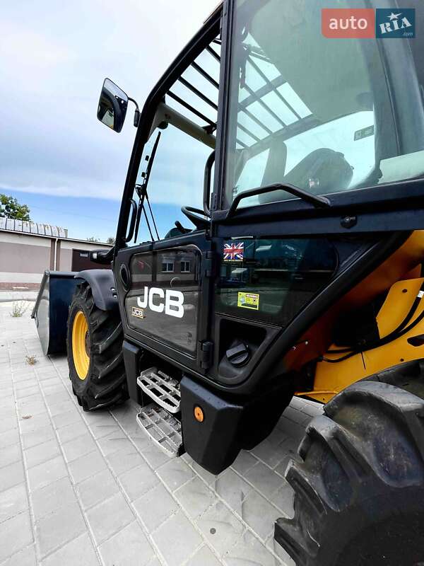 Подъемник телескопический JCB 536-60 2015 в Черкассах