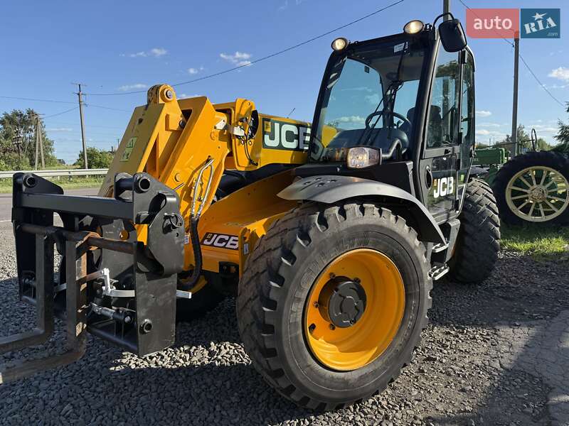 Телескопический погрузчик JCB 536-60 2012 в 