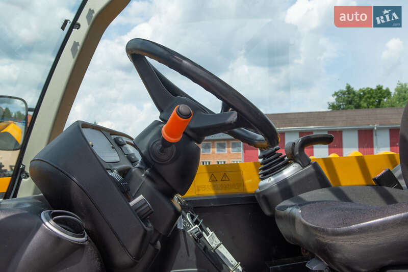 Подъемник телескопический JCB 536/70 2018 в Житомире