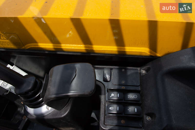 Подъемник телескопический JCB 536/70 2018 в Житомире