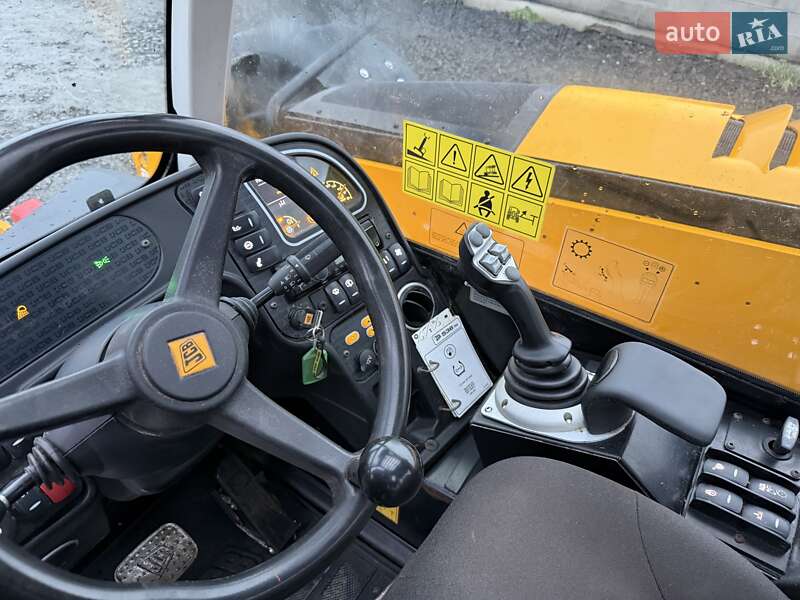 Телескопічні навантажувачі JCB 536/70 2015 в Луцьку фото 33 Телескопічні навантажувачі JCB 536/70 2015 в Луцьку