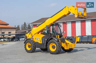 Подъемник телескопический JCB 540-140 2017 в 
