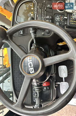 Телескопический погрузчик JCB 540-140 2020 в 