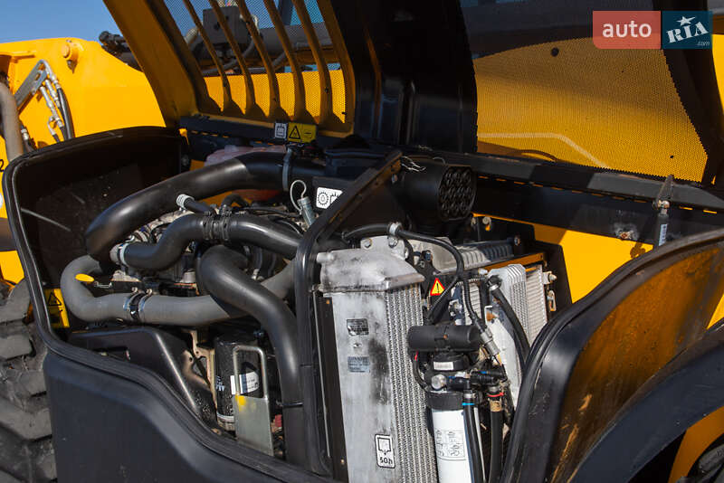 Подъемник телескопический JCB 540-170 2017 в Житомире