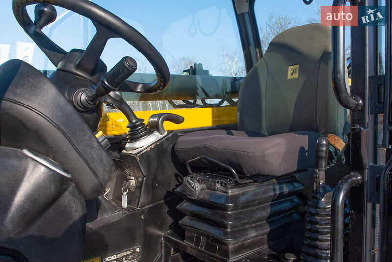 Подъемник телескопический JCB 540-170 2017 в Житомире