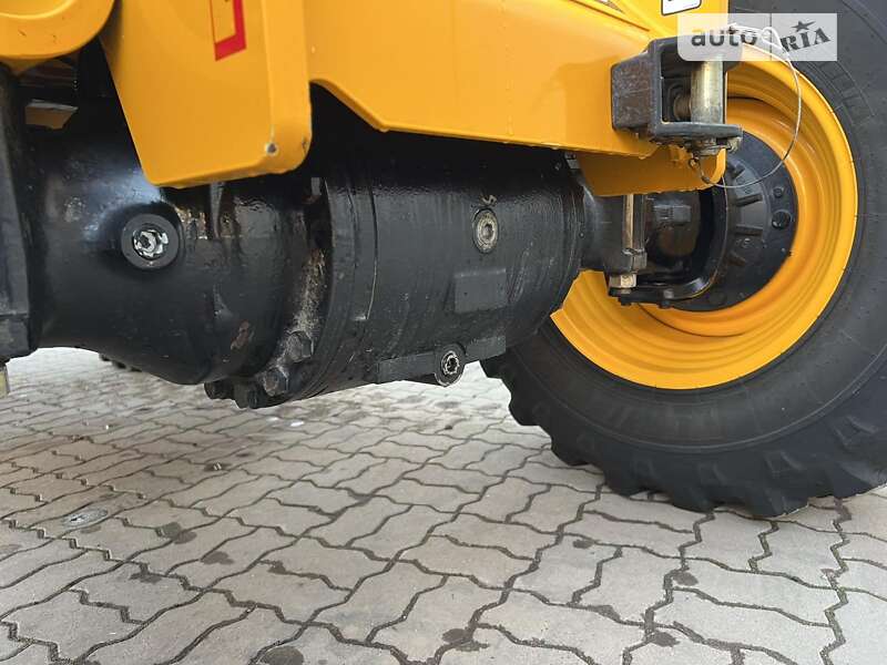 Телескопический погрузчик JCB 541-70 2017 в Луцке