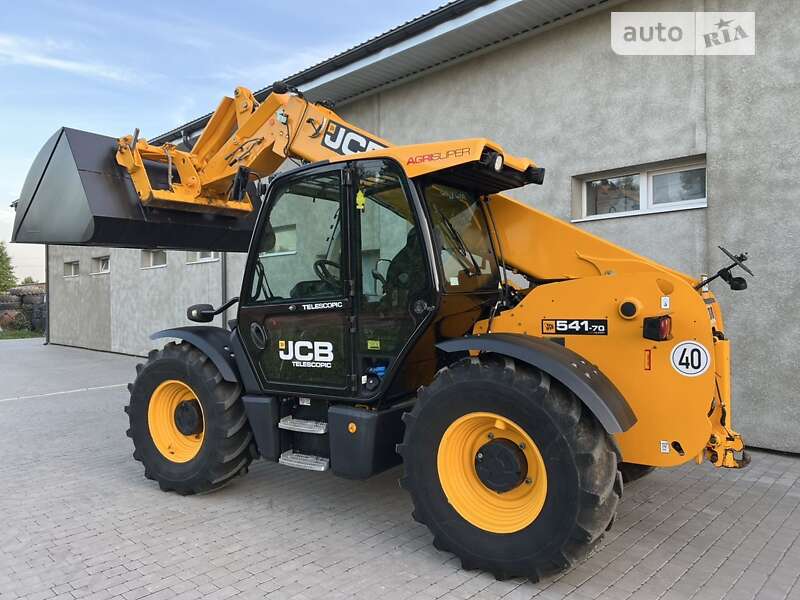 Телескопический погрузчик JCB 541-70 2015 в Луцке