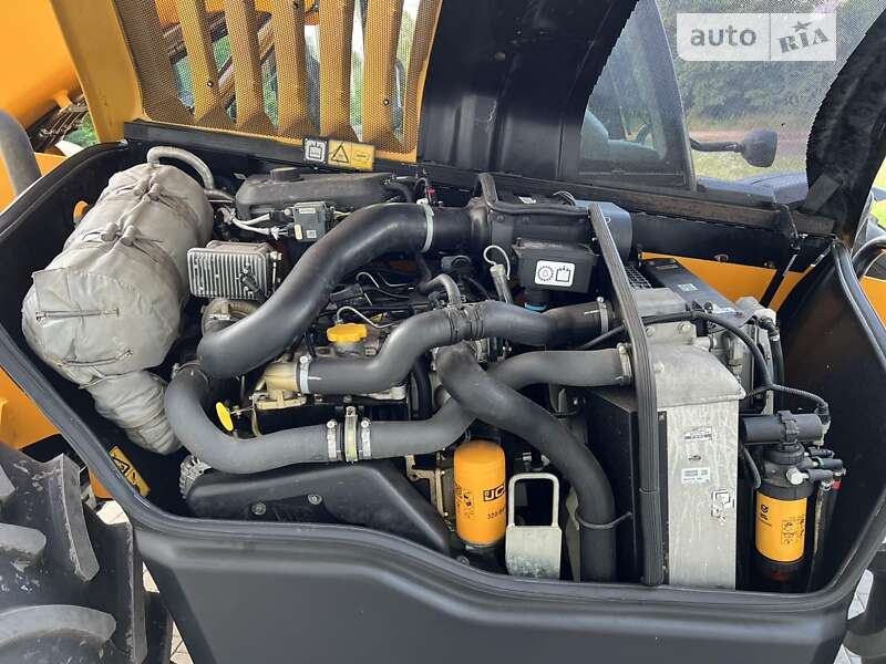 Телескопический погрузчик JCB 541-70 2015 в Луцке
