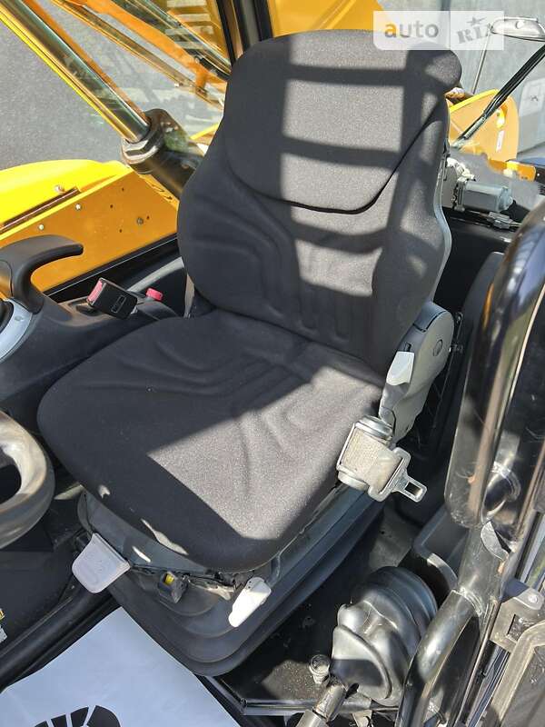 Телескопічні навантажувачі JCB 541-70 2012 в Луцьку