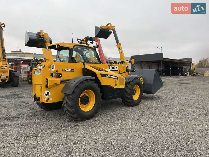 Телескопічні навантажувачі JCB 541-70 2020 в Луцьку