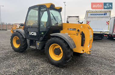 Телескопический погрузчик JCB 541-70 2013 в 
