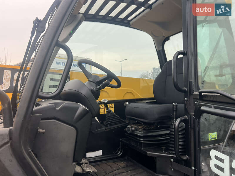Телескопический погрузчик JCB 541-70 2013 в Луцке