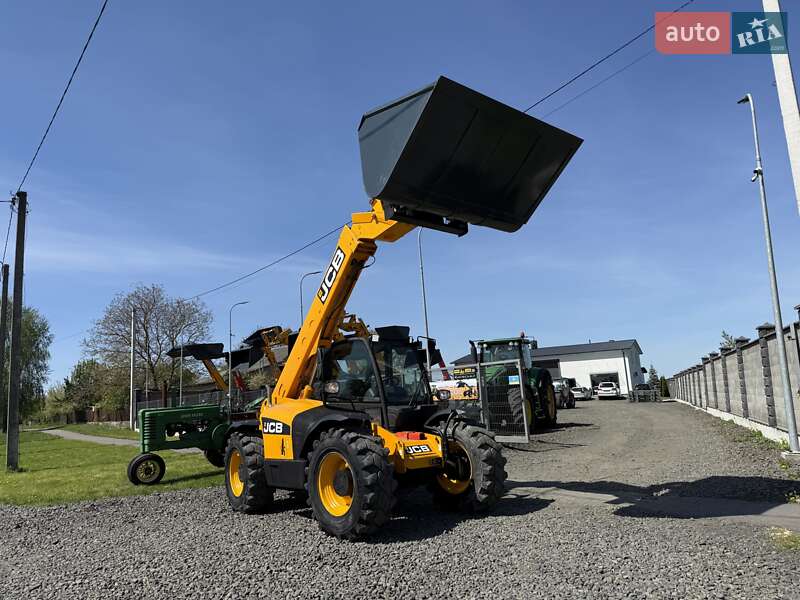 Телескопический погрузчик JCB 541-70 2010 в Луцке