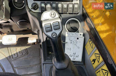 Телескопический погрузчик JCB 541-70 2009 в 