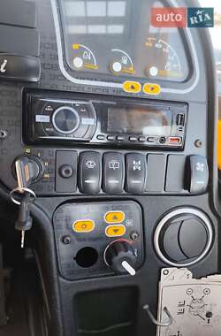 Телескопический погрузчик JCB 541-70 2013 в 