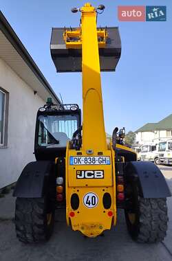 Телескопический погрузчик JCB 541-70 2013 в 