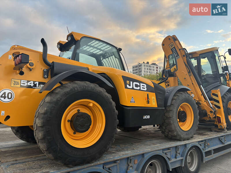 Телескопический погрузчик JCB 541-70 2009 в Львове