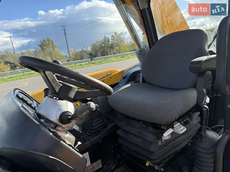 Телескопический погрузчик JCB 541-70 2009 в Луцке