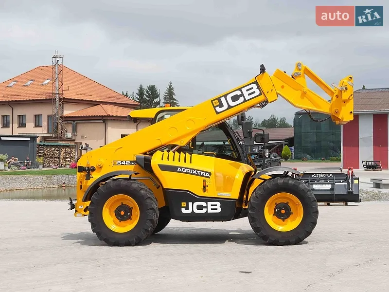 JCB 542-70 2023