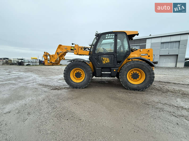 Телескопический погрузчик JCB 550-80 2012 в 