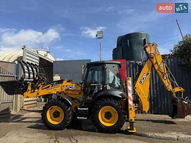 JCB 5CX 2017