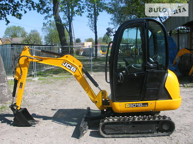 Міні-екскаватор JCB 8018 2013 в 
