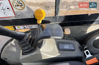 Міні-екскаватор JCB 8027 2005 в 