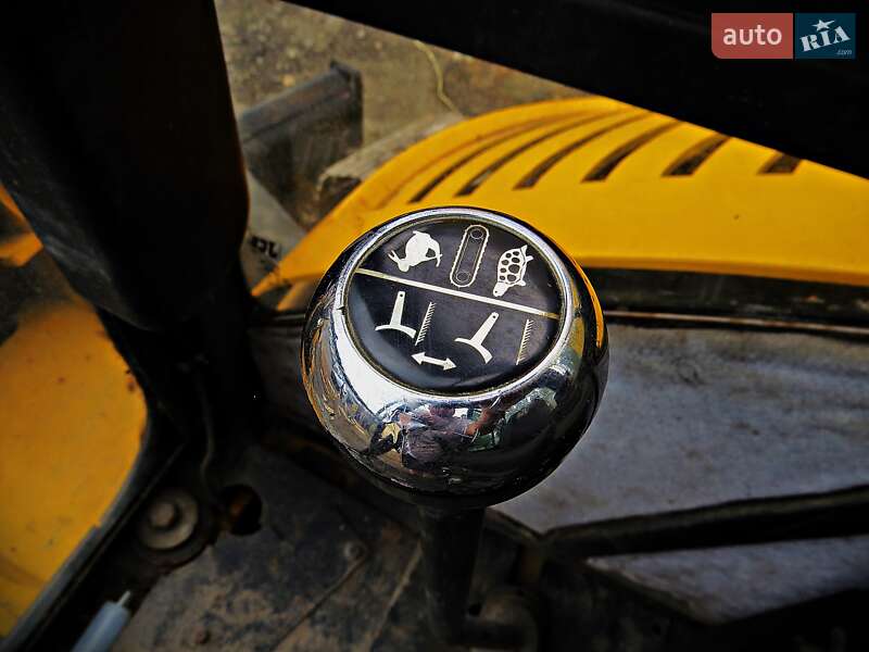Экскаватор погрузчик JCB 8055 2010 в Черкассах