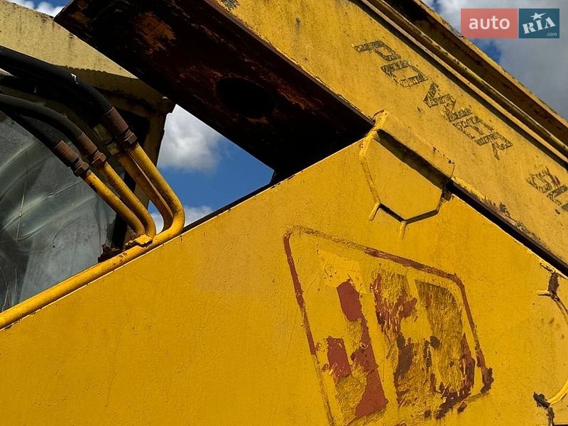 Гусеничний екскаватор JCB 8060 1985 в Самборі