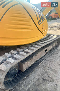 Экскаватор погрузчик JCB 8085 2005 в 