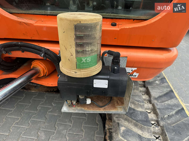 Миниэкскаватор JCB 8085 2012 в Львове