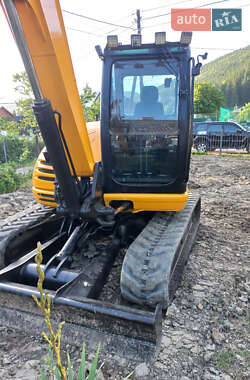 Гусеничный экскаватор JCB 8085 2013 в 