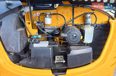 Гусеничный экскаватор JCB 8085 2013 в 