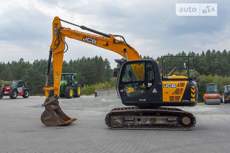 Гусеничный экскаватор JCB JS 130 2018 в Житомире