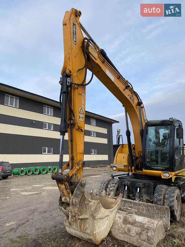 Колесный экскаватор JCB JS 130 2009 в Львове