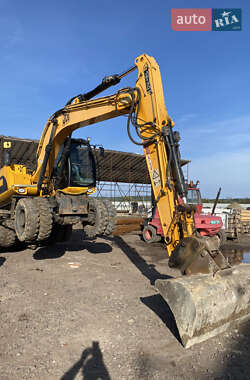 Колесный экскаватор JCB JS 130 2009 в 