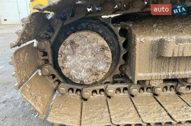 Гусеничный экскаватор JCB JS 130 2015 в Одессе