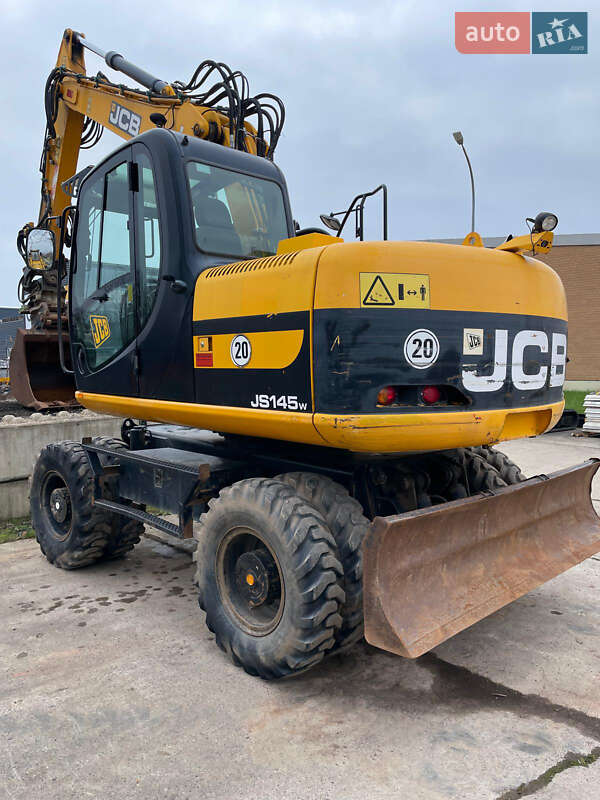 Колесный экскаватор JCB JS 145 2011 в Львове