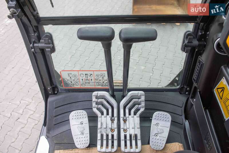 Гусеничний екскаватор JCB JS 145 2016 в Житомирі