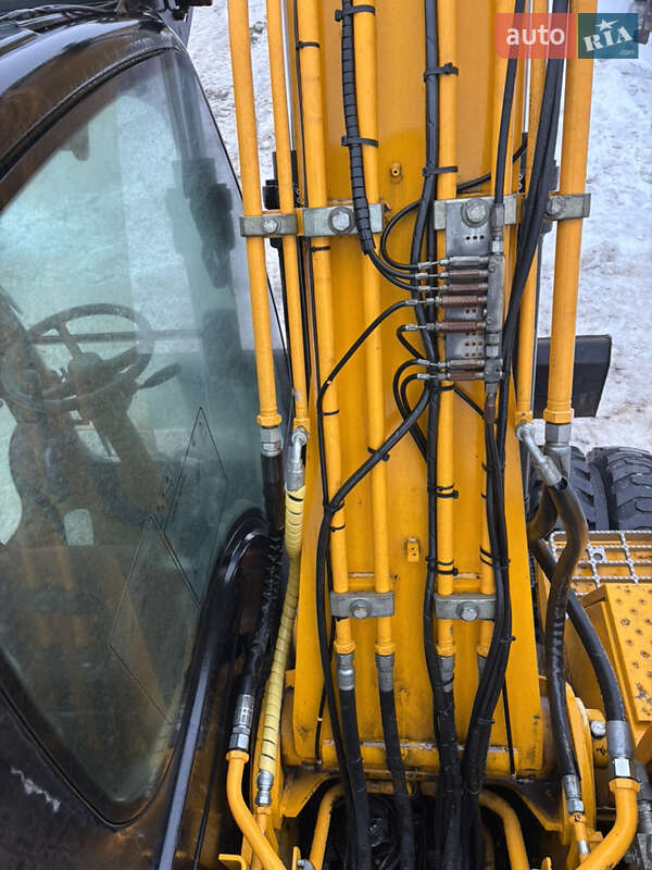 Колесный экскаватор JCB JS 145 2011 в Львове