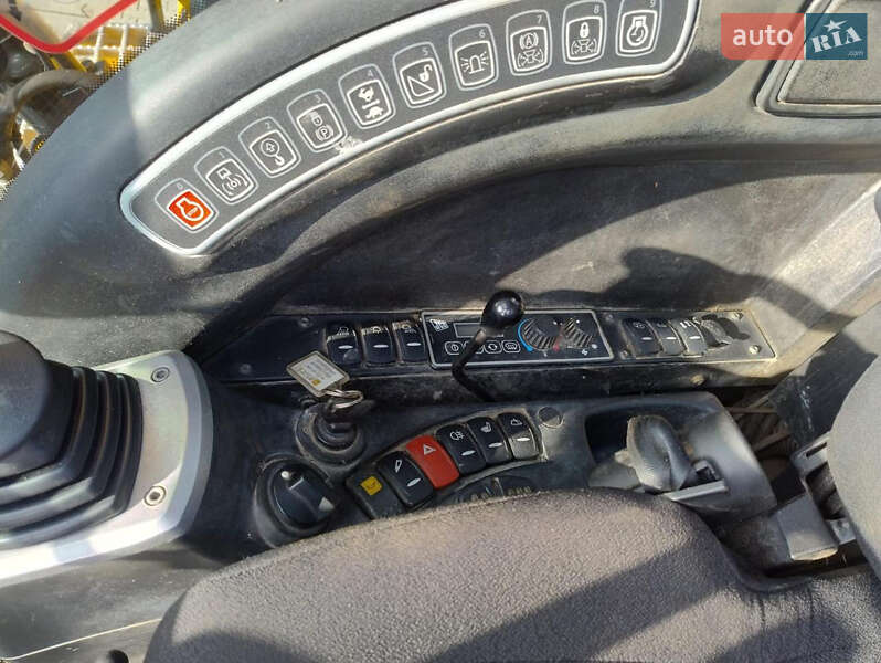 Колісний екскаватор JCB JS 145 2012 в Львові